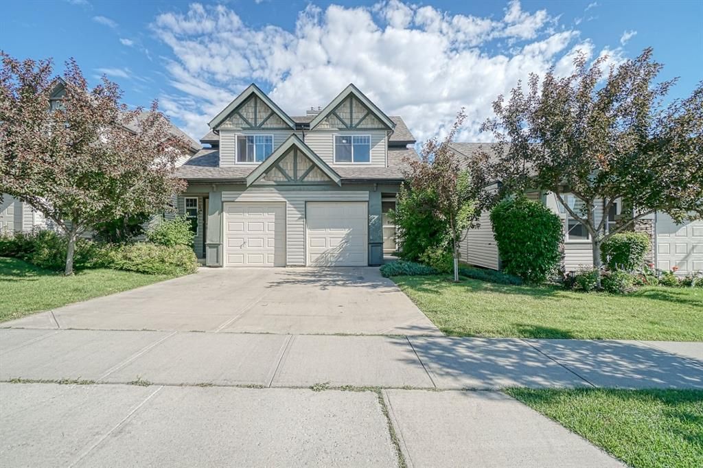 I have sold a property at 72 Everstone BOULEVARD SW in Calgary
